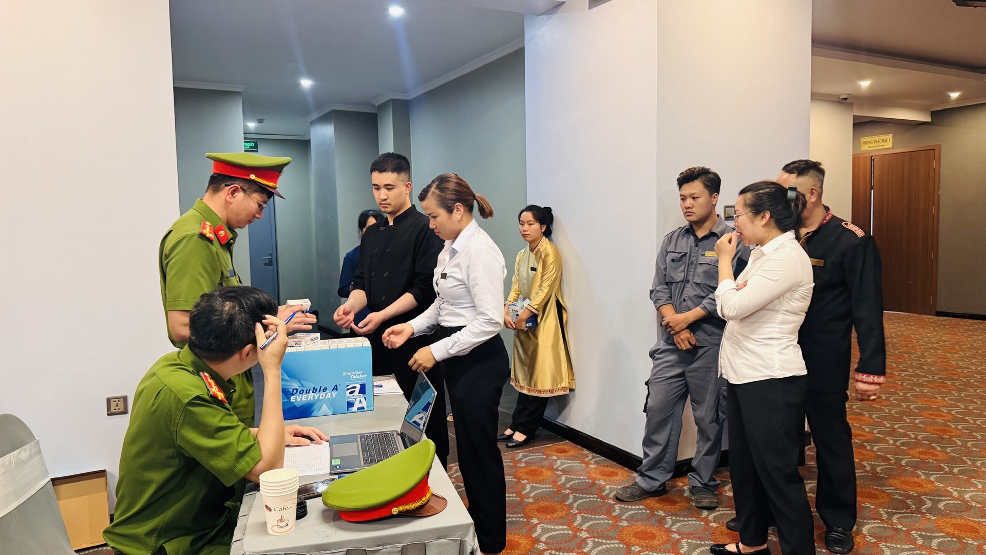 Lub ntaub thaiv yees haj ntawm Sa Pa